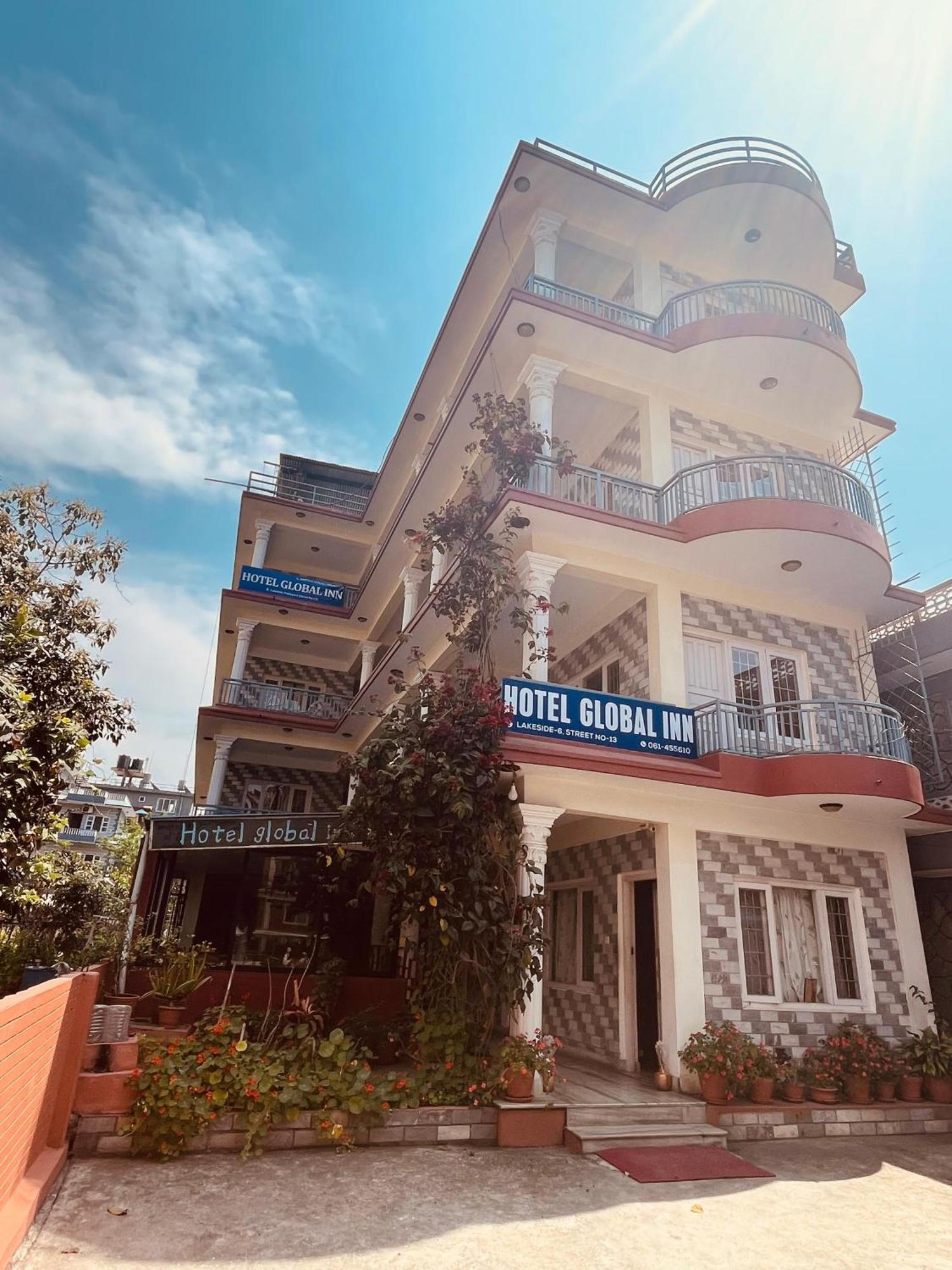 Hotel Global Inn Pokhara Exteriör bild